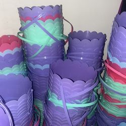 Plastic baskets 20 for $10 New over 300 available