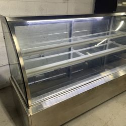 Refrigerated Bakery Display Case 