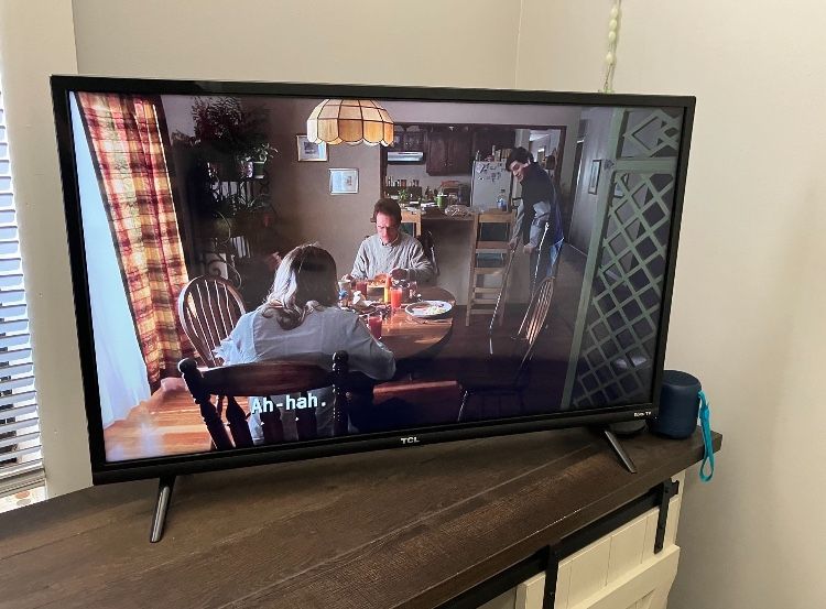 32” TCL Roku TV