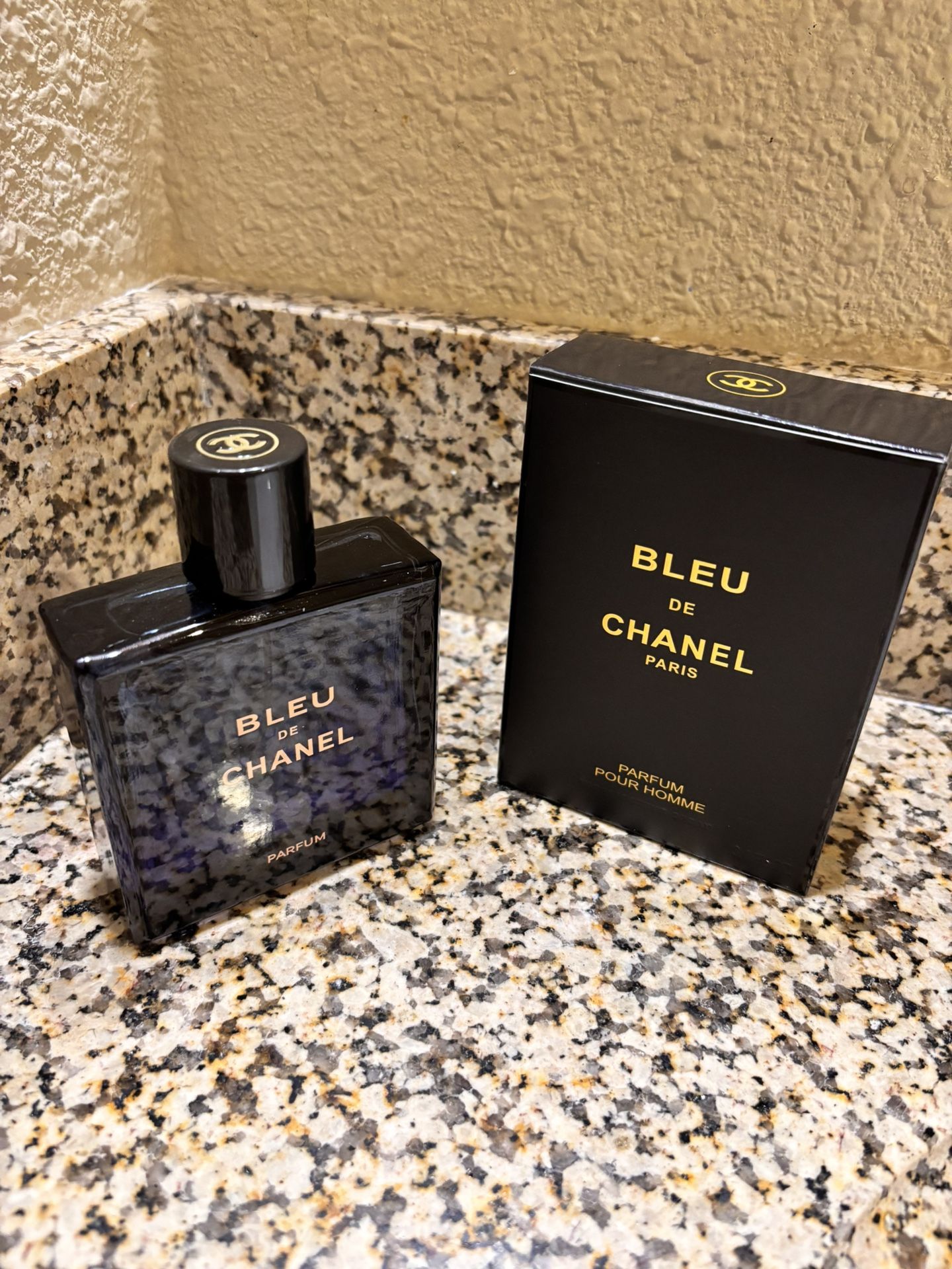 Chanel De Bleu