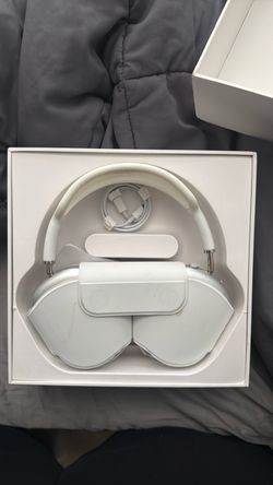 Apple AirPods Max Headphones White