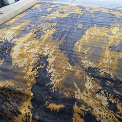 Large Modern Area Rug – 12’ x 12’ – Like New