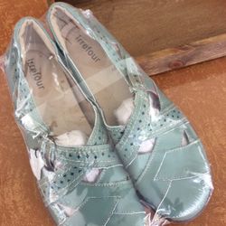 New Ladies “Irrefor Brand Leather Size 11 Shoes