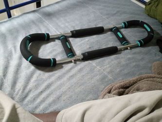 Chest bar and bicep bar