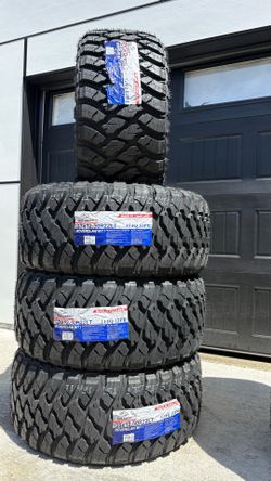 4 BRAND NEW TIRES 33x12.50r22.