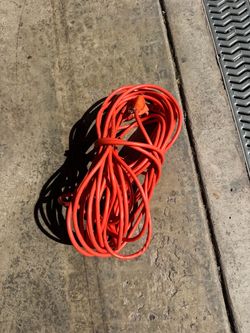 100’ Extension Cord 16awg. Very Good Condition. Must Pick Up