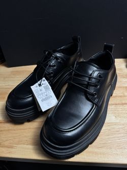 Zara Men’s Shoes Size 11
