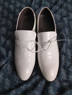 White shoes size 46