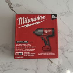 Brand New Milwaukee M18 Brushless 1/2” Impact Wrench 1200lbs High Torque Tool Only Removes Lug Nuts 
