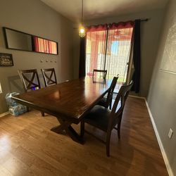 Expandable Wood Dining Table – 6’6” x 3’3”