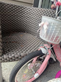 Kids Pink Bike with Basket – $30 – Move-Out Sale, Pick Up ASAP