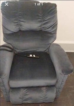 Catnapper recliner lift chair