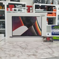 16" Macbook Pro With M1 Max Chip And 2TB SSD