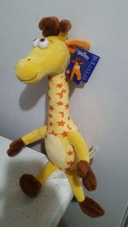 Toys r us Geoffrey plush brand new!!!