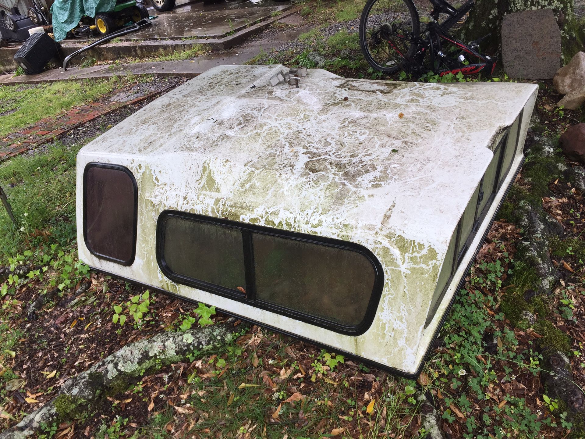 Photo Camper shell for 6 bed.