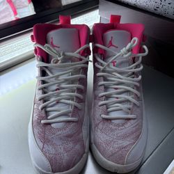 JORDAN RETRO 12s 