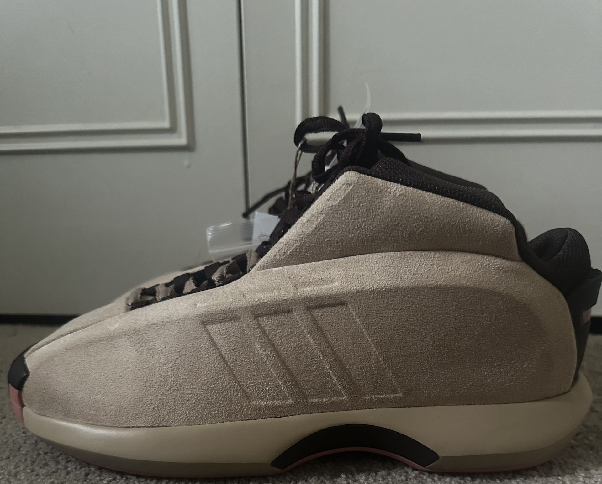 Adidas “crazy 1” Beige 