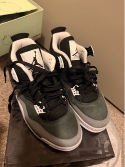 Jordan 4s