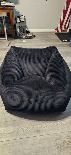 Mainstays Ribbed Plush Compressed Foam Chair, Black