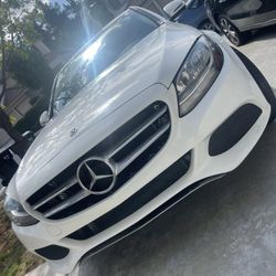2016 Mercedes-Benz C-Class