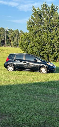2014 Nissan versa note runs AC automatic