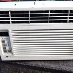 LG 6000 BTU Window AC Unit Air Conditioner 