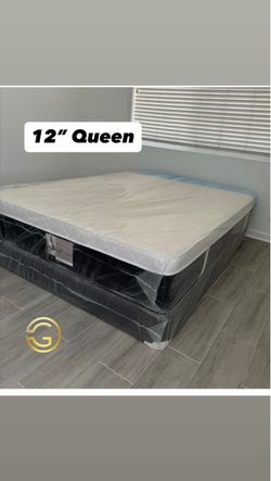 Queen Plush Pillow Top Mattress Set | Same Day Delivery
