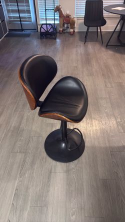 Set of 4 Retro style adjustable barstool chairs