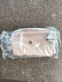 Lululemon Dual Pouch Wristlet