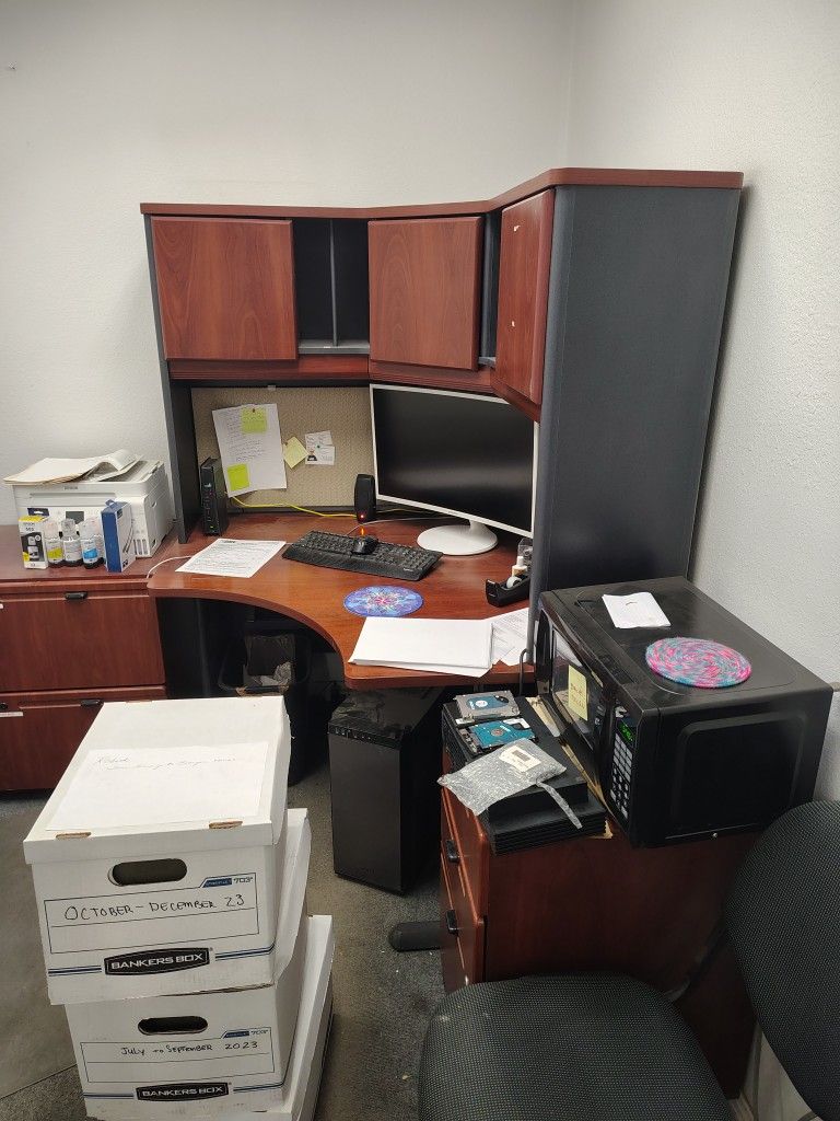 Office Work Desk And Cabinet