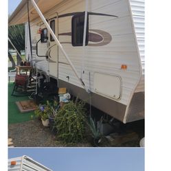 Fleetwood Prowler Travel Trailer 27 Ft