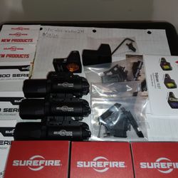 2x Brand New Surefire X300u-A 1000 Lumen Flashlights