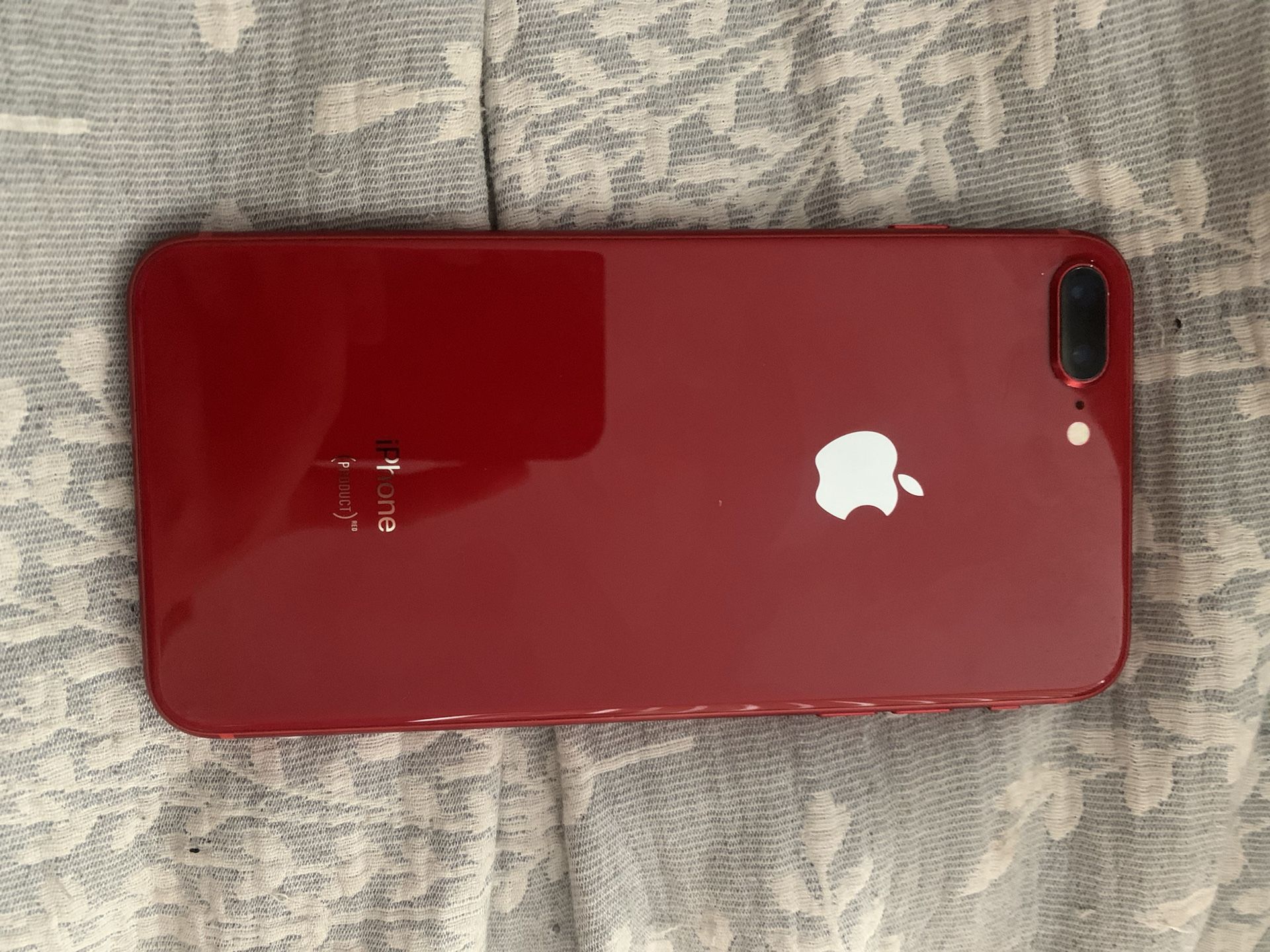 iPhone 8 Plus 64GB Red