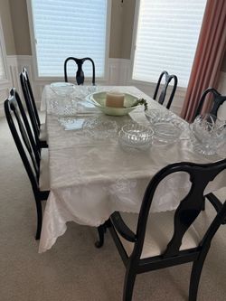 42" x 72" glass dining room table - 6 chairs