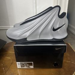 Nike GT Future - Metallic Silver - Size 13