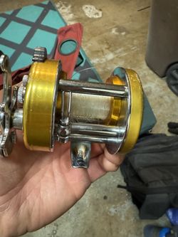 Selling Classic Penn Bait Caster Very Clean. Great For 15 -20 Lb.