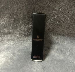 DEFIANCE BEAUTY Liquid Lipstick color red Warrior