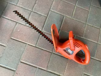 BLACK & DECKER electric trimmer
