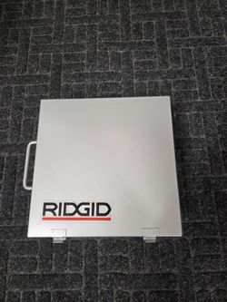 RIDGID KNOCK OUT PUNCH/DIE SET