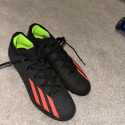 Size 9 Adidas Indoor Shoes (New)   