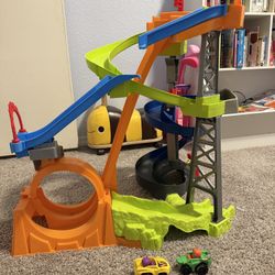 Hot Wheels Track And Cars