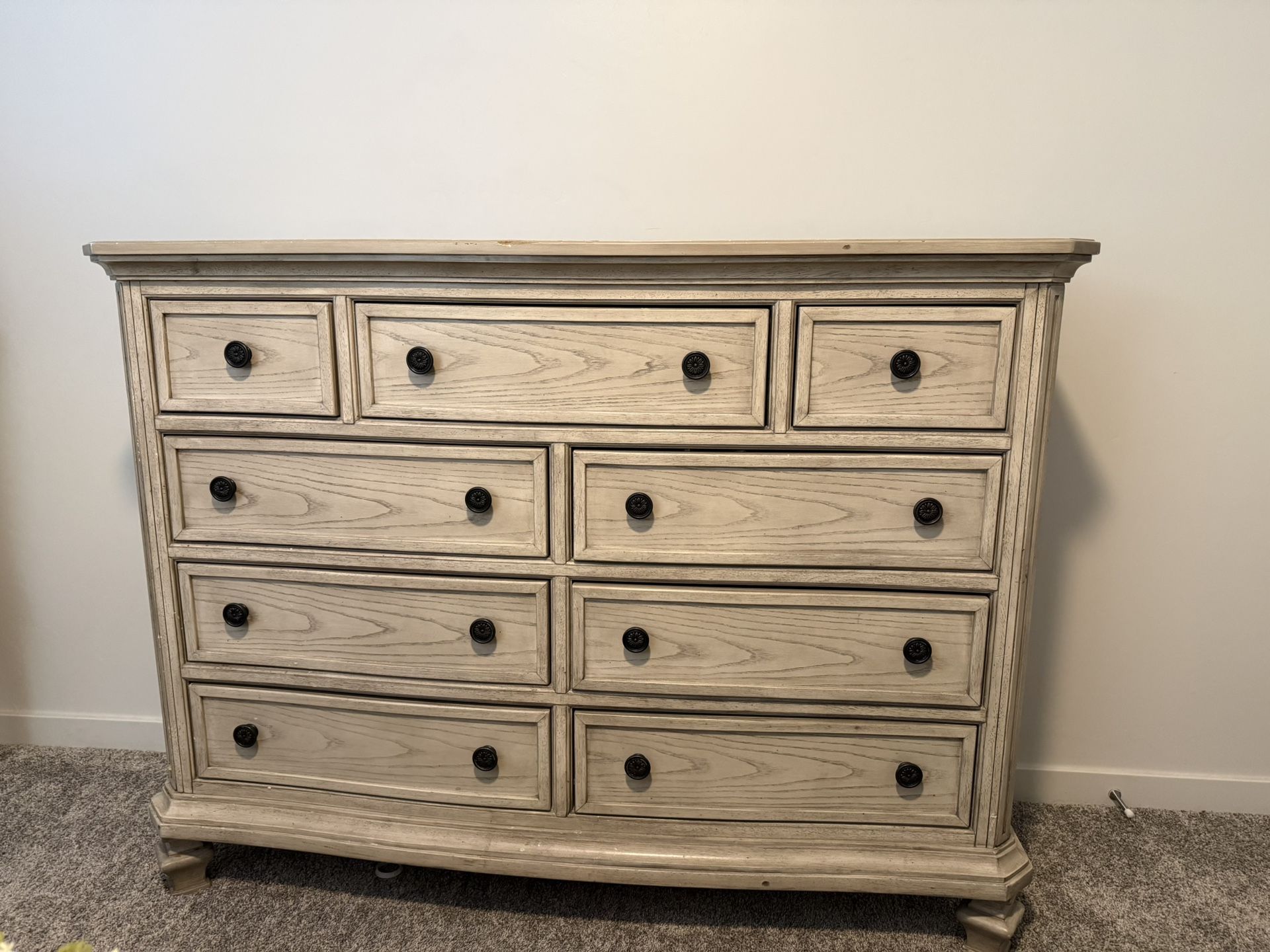 Bedroom Set – Dresser + 2 Nightstands