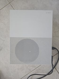 Xbox One S + 12 games Bundle