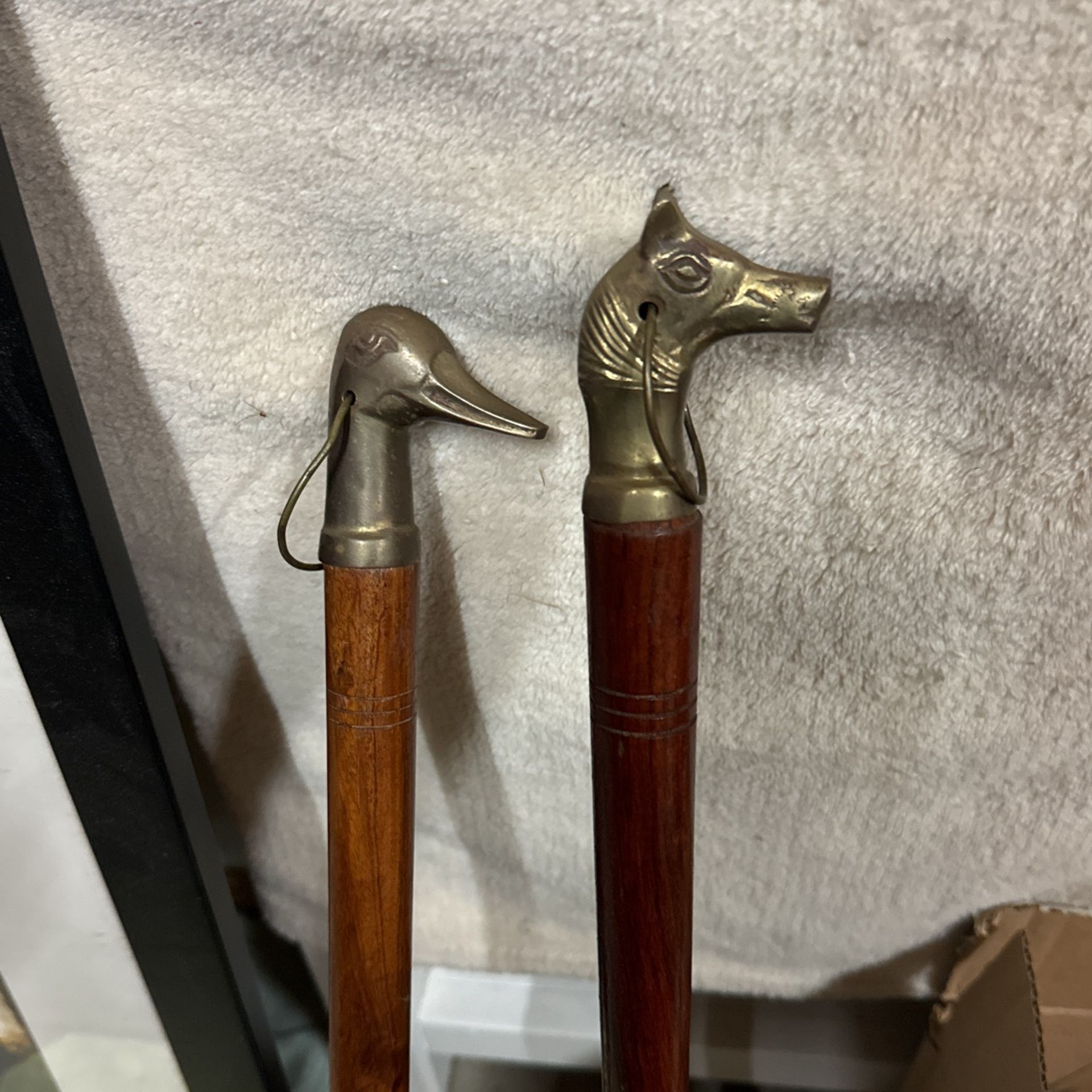 VINTAGE SHOE HORNS / BRASS & WOOD