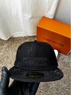 Supreme fitted hat