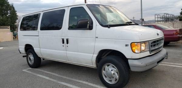 2000 Ford Econoline