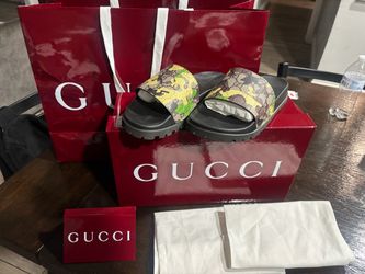 GG Icon Marble Pop slides