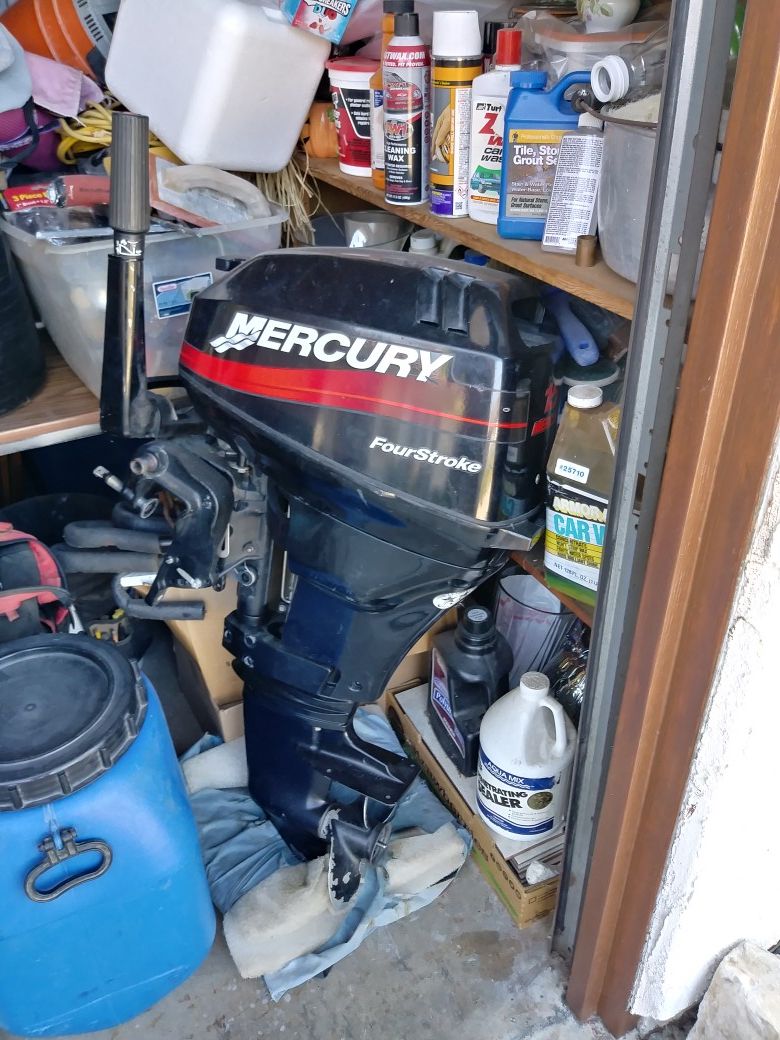 Mercury 2004 Outboard 15 HP Motor 4 Stroke