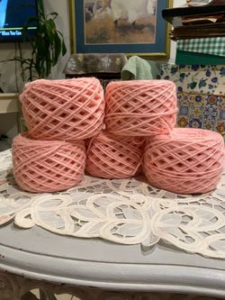 PEACH PINK YARN