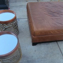 Center Of Sofa And Side Table